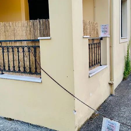 Zoe Apartament *